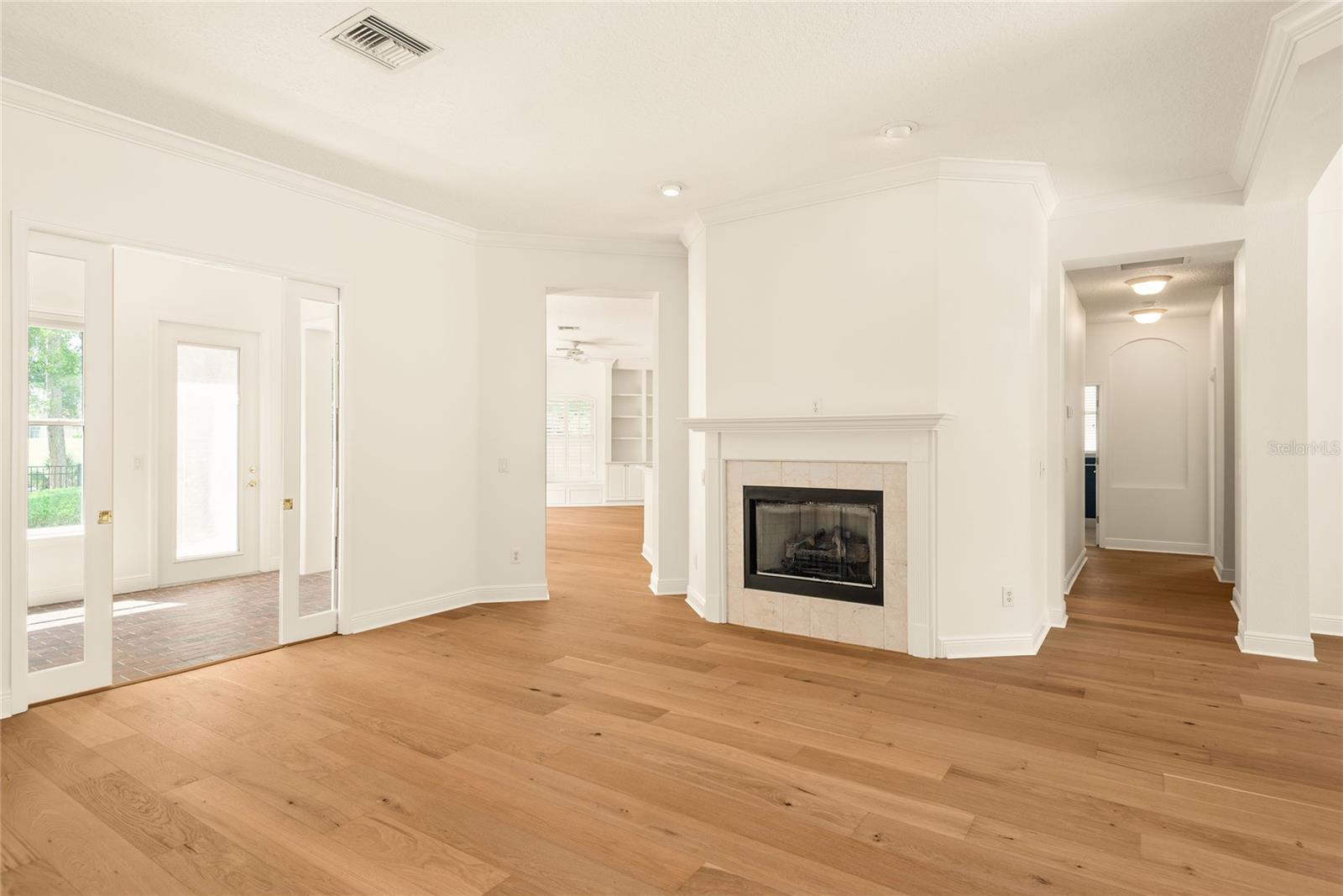 Image 5 of 47 For 3381 Regal Crest Drive