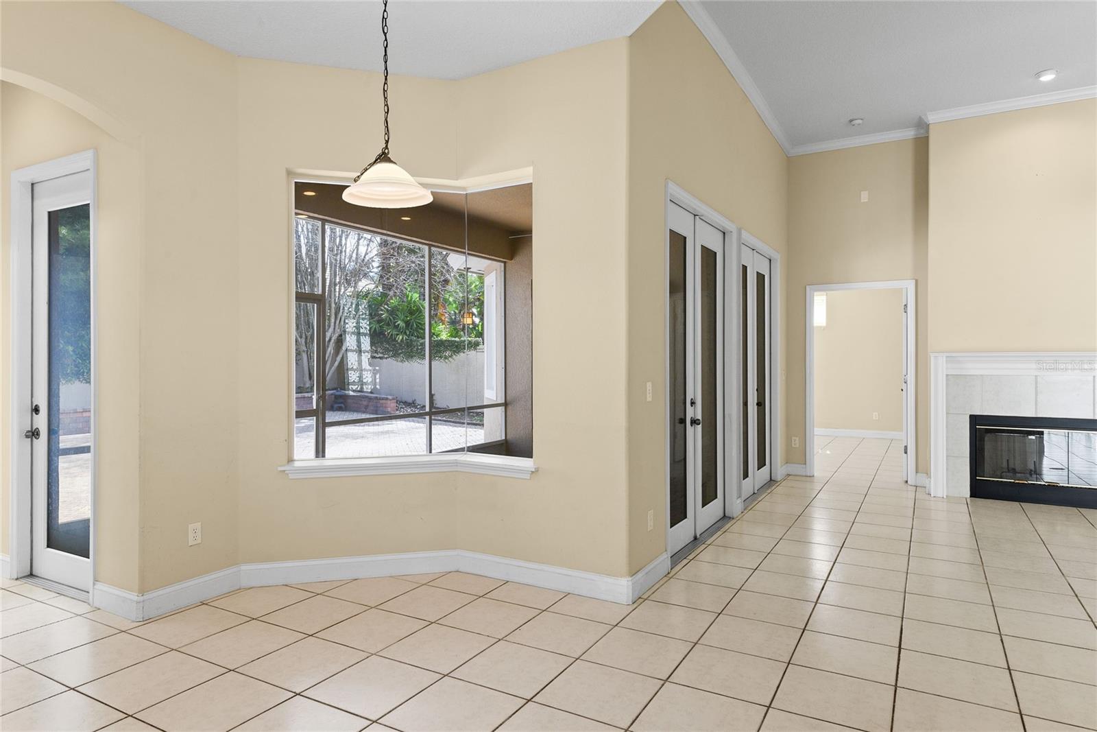 Image 13 of 39 For 10507 Holly Crest Drive