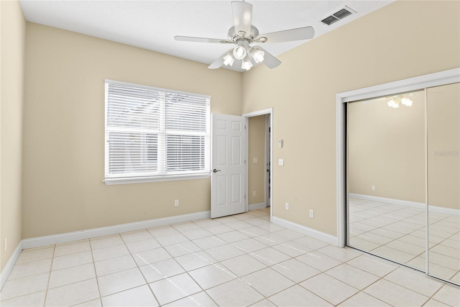 Image 27 of 39 For 10507 Holly Crest Drive