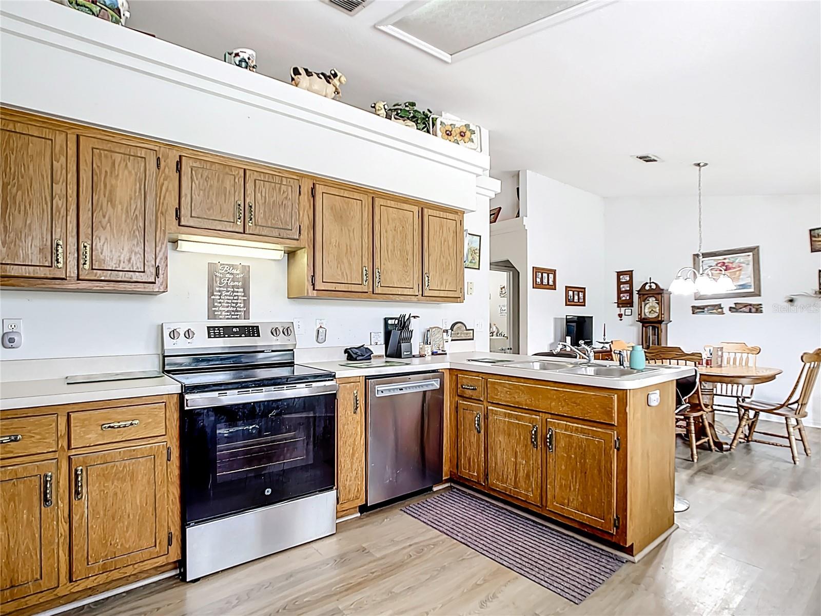 Image 18 of 68 For 2771 66th Street
