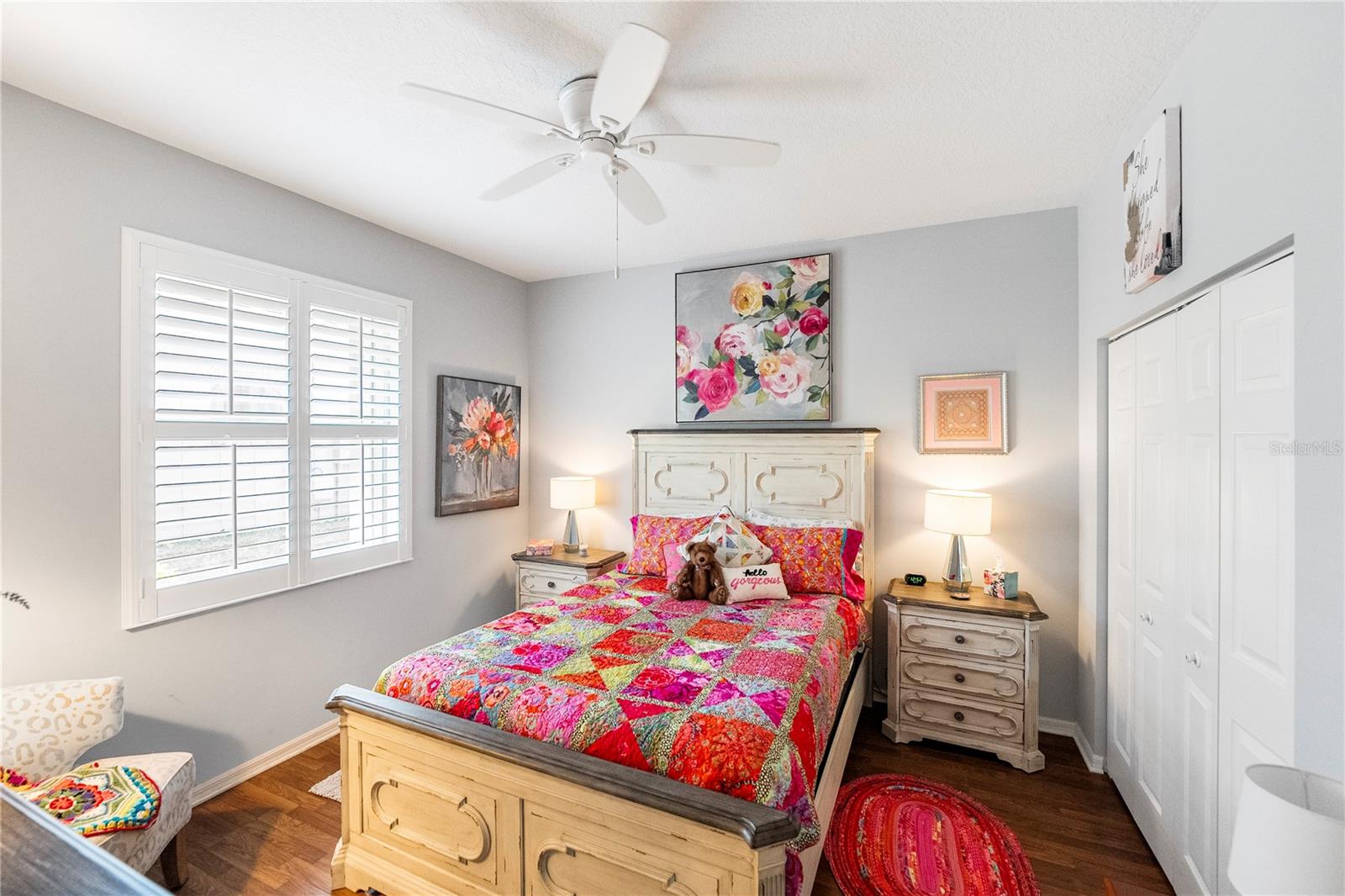 Listing photo id 14 for 1890 Hawthorne Drive
