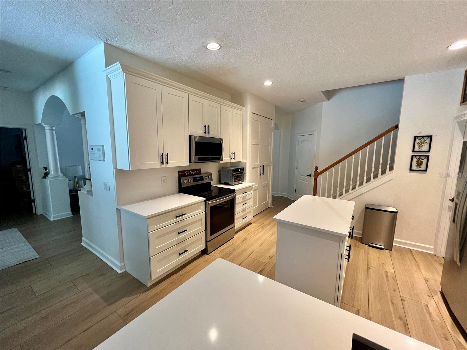 Image 18 of 51 For 2643 Aloma Oaks Drive