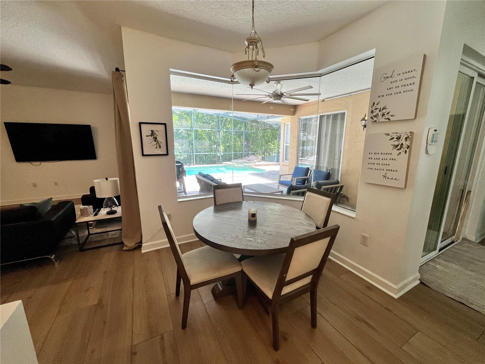 Image 20 of 51 For 2643 Aloma Oaks Drive