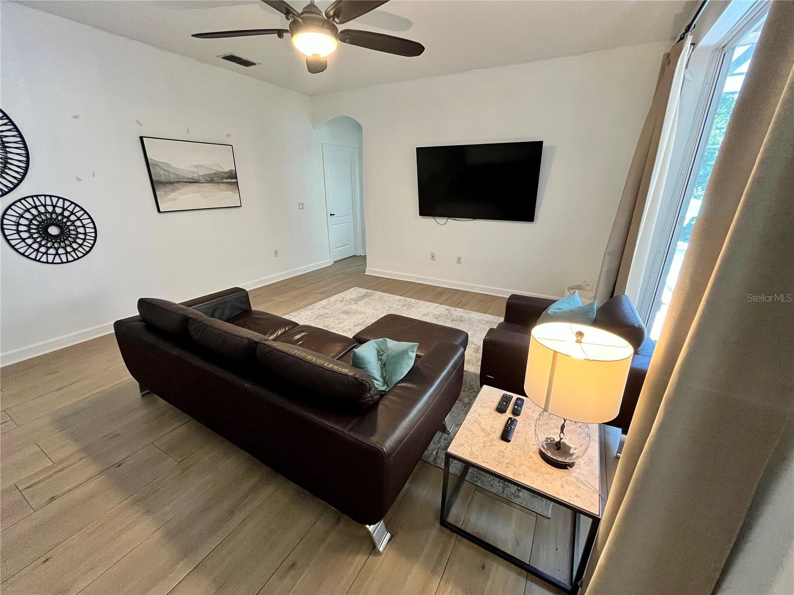Image 21 of 51 For 2643 Aloma Oaks Drive