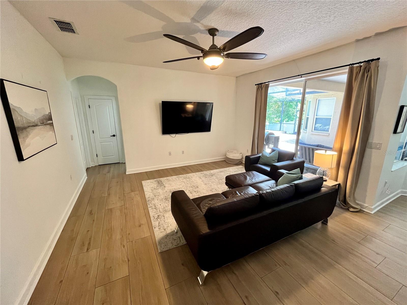 Image 23 of 51 For 2643 Aloma Oaks Drive