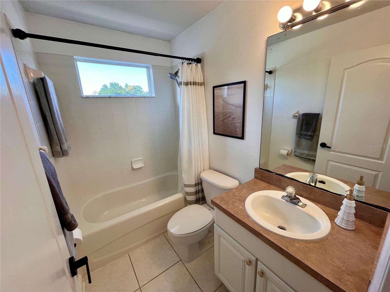 Image 36 of 51 For 2643 Aloma Oaks Drive