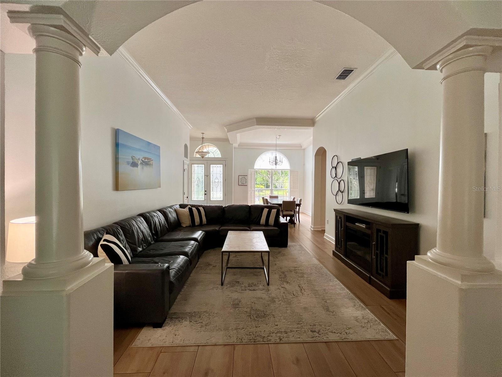 Image 4 of 51 For 2643 Aloma Oaks Drive