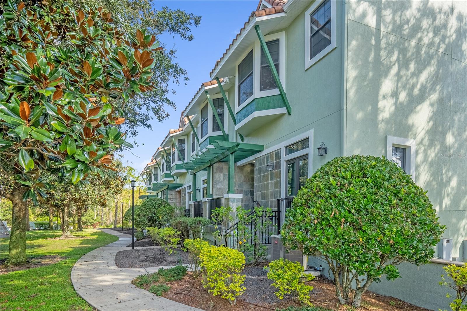 Image 16 of 53 For 14501 Damai Lane