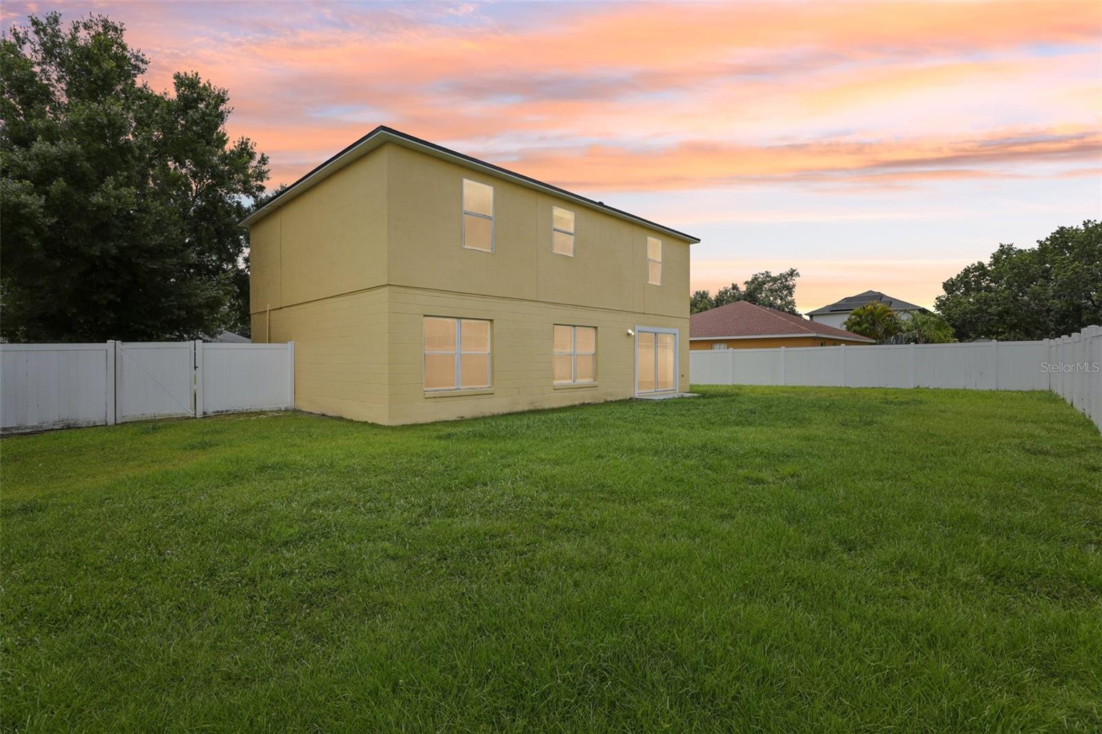 Image 2 of 67 For 670 Bluebill Court