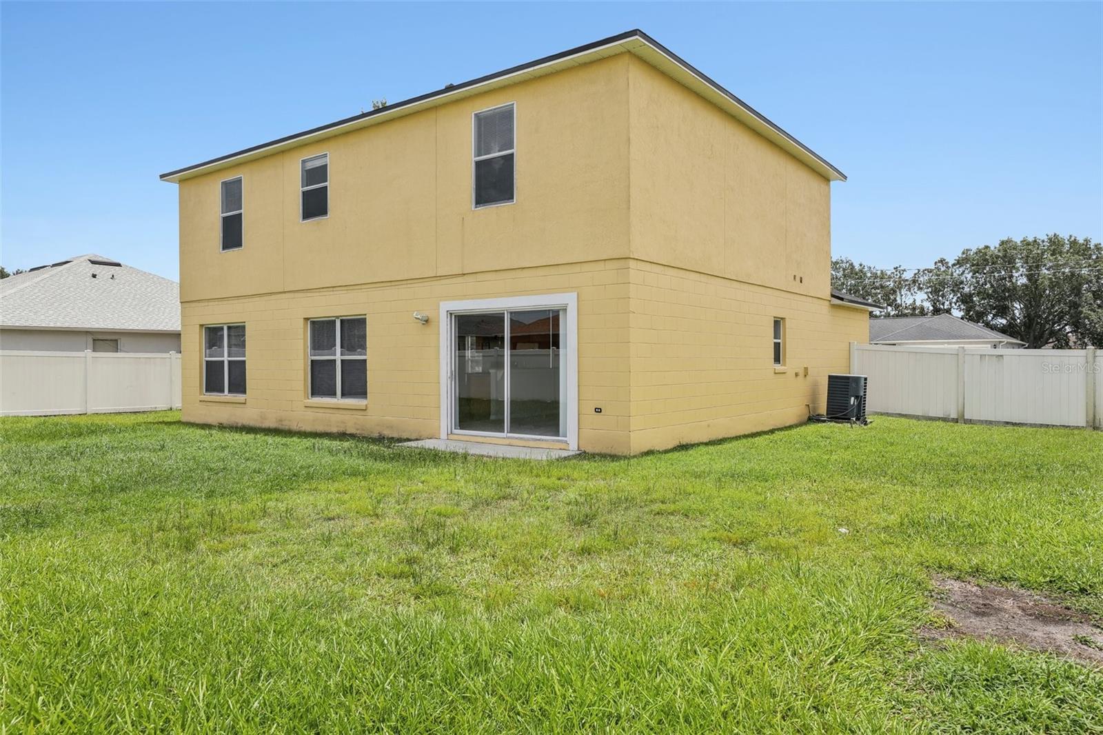 Image 44 of 67 For 670 Bluebill Court