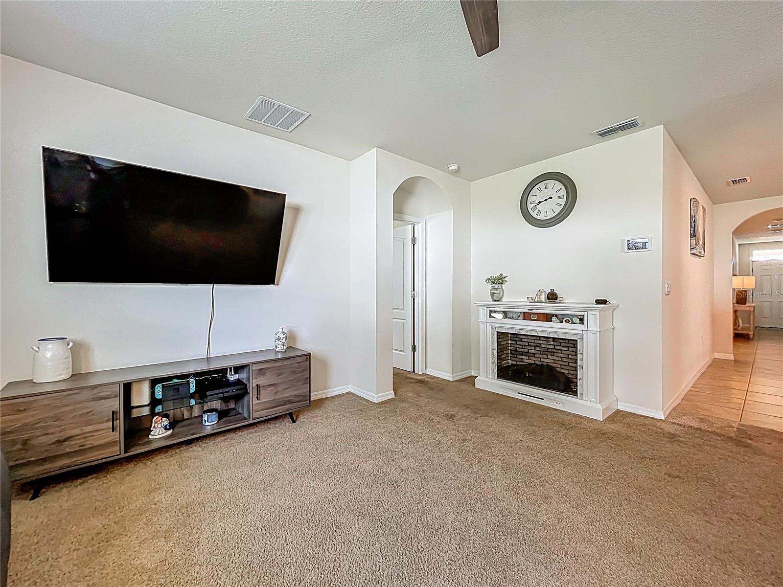 Image 10 of 26 For 29746 Anahid Drive