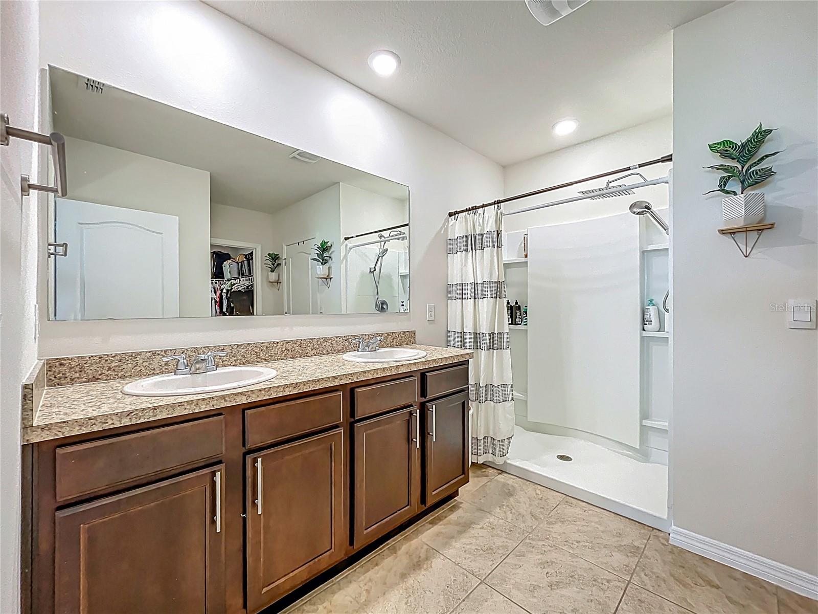 Image 14 of 26 For 29746 Anahid Drive