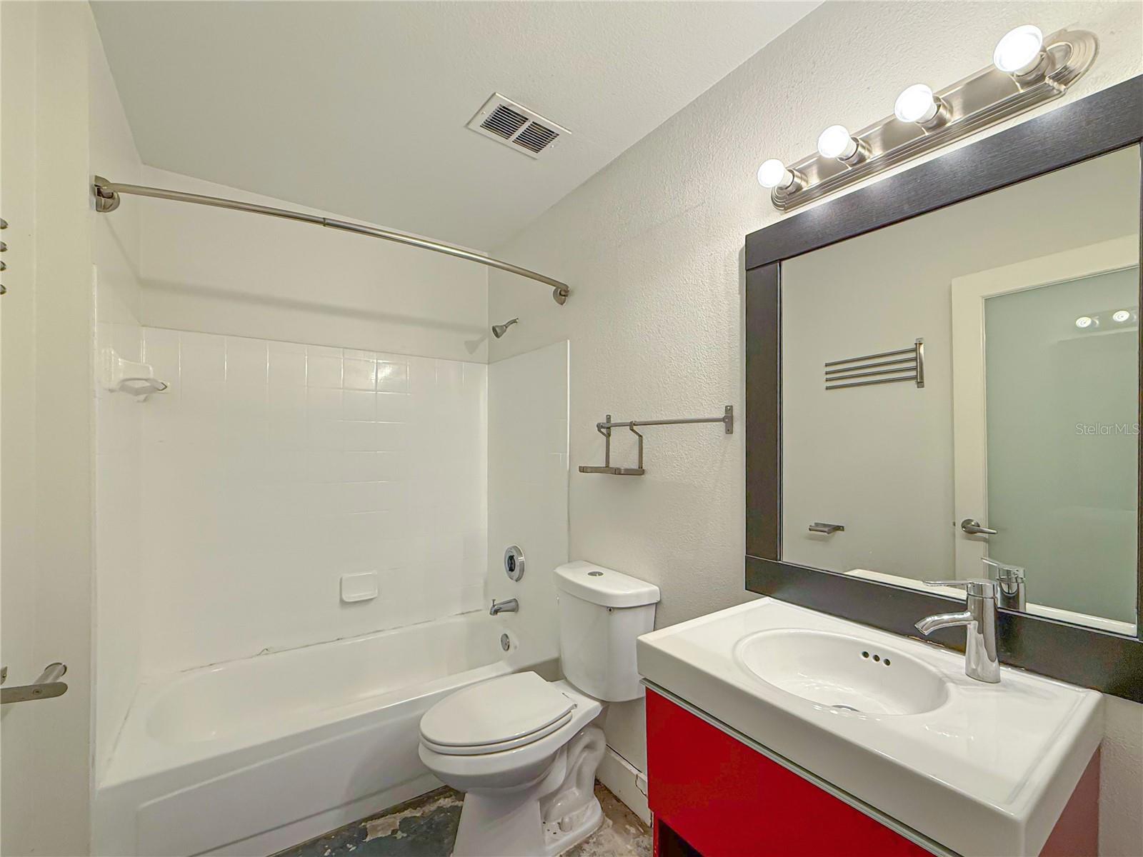 Image 15 of 24 For 3034 Parkway Boulevard 102