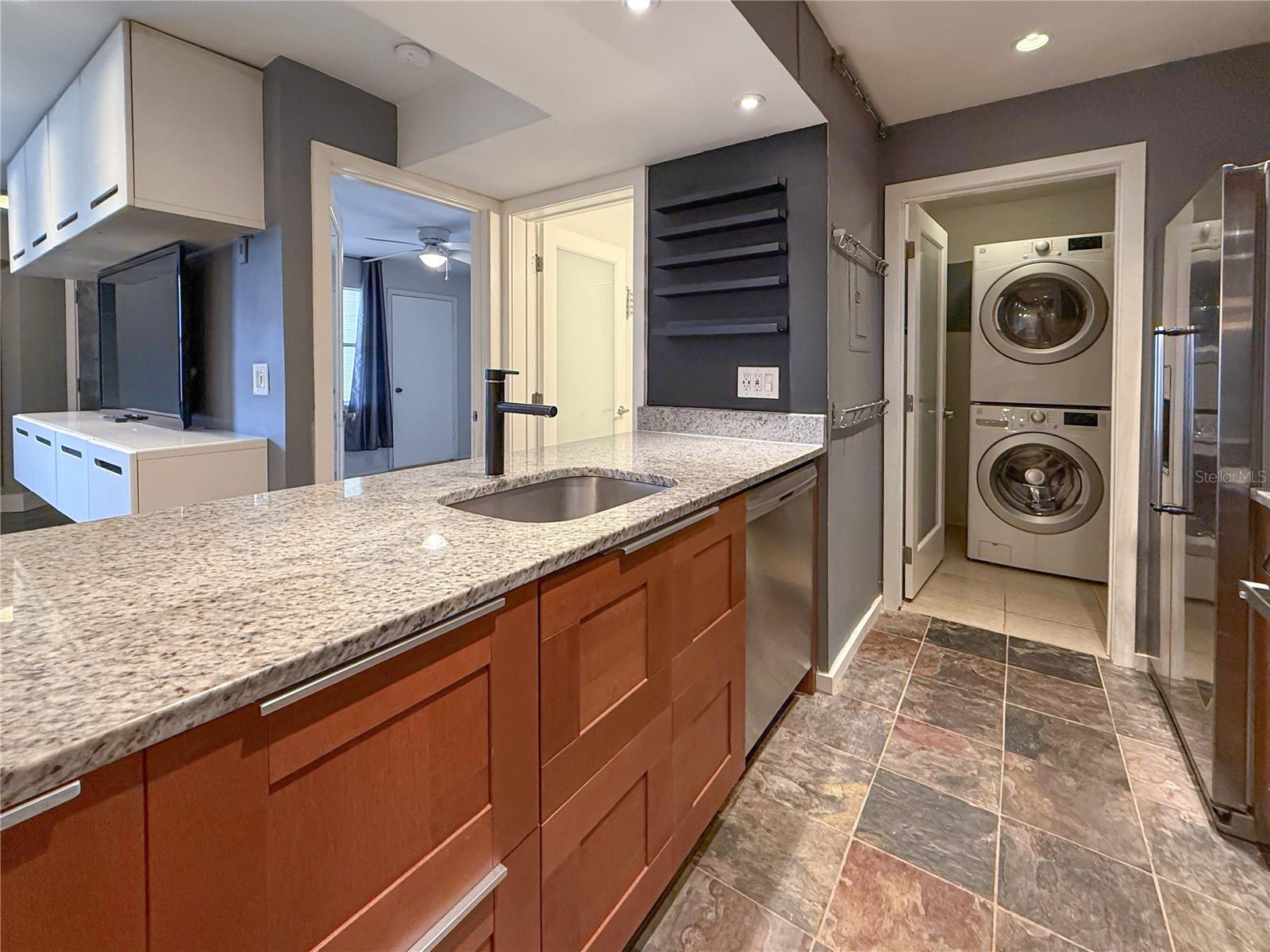 Image 8 of 24 For 3034 Parkway Boulevard 102