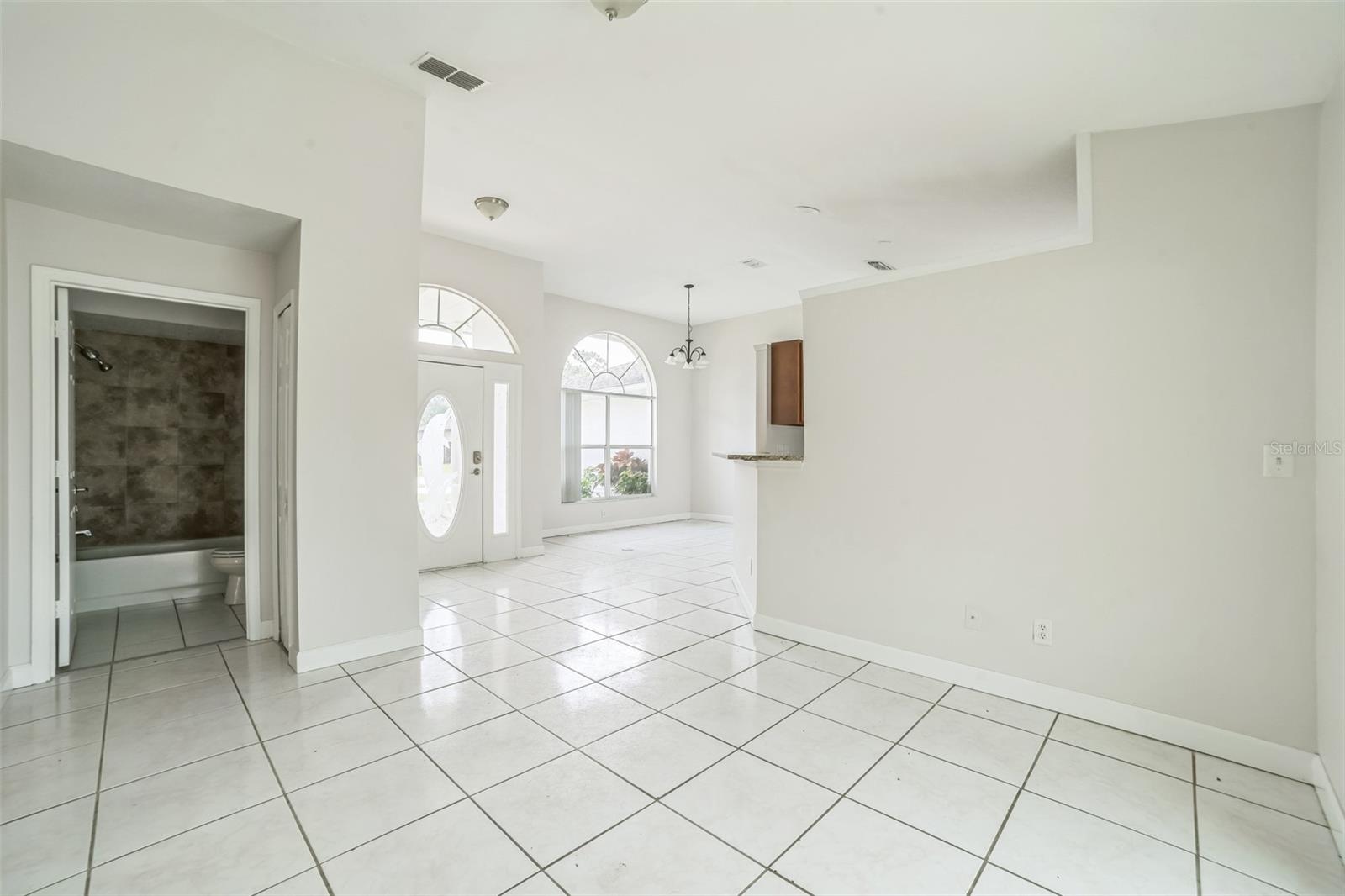 Image 29 of 35 For 657 Mckinley Court