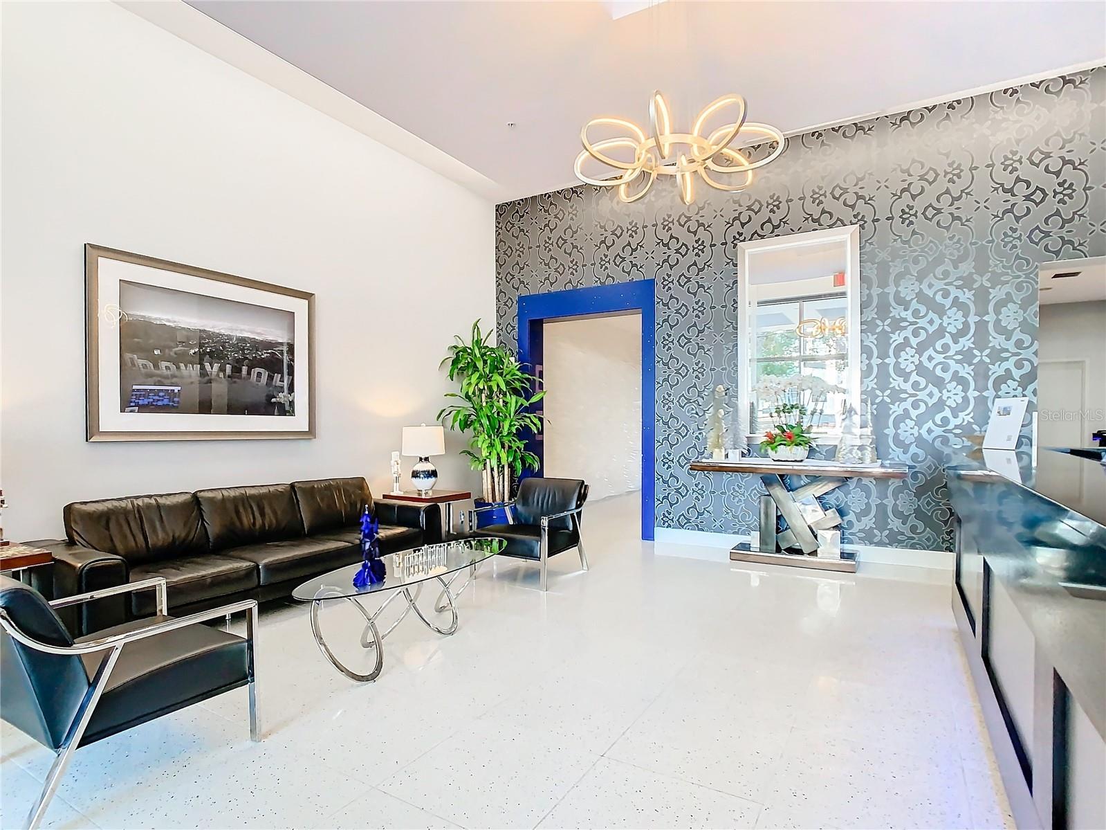 Image 4 of 44 For 260 Osceola Avenue 1611