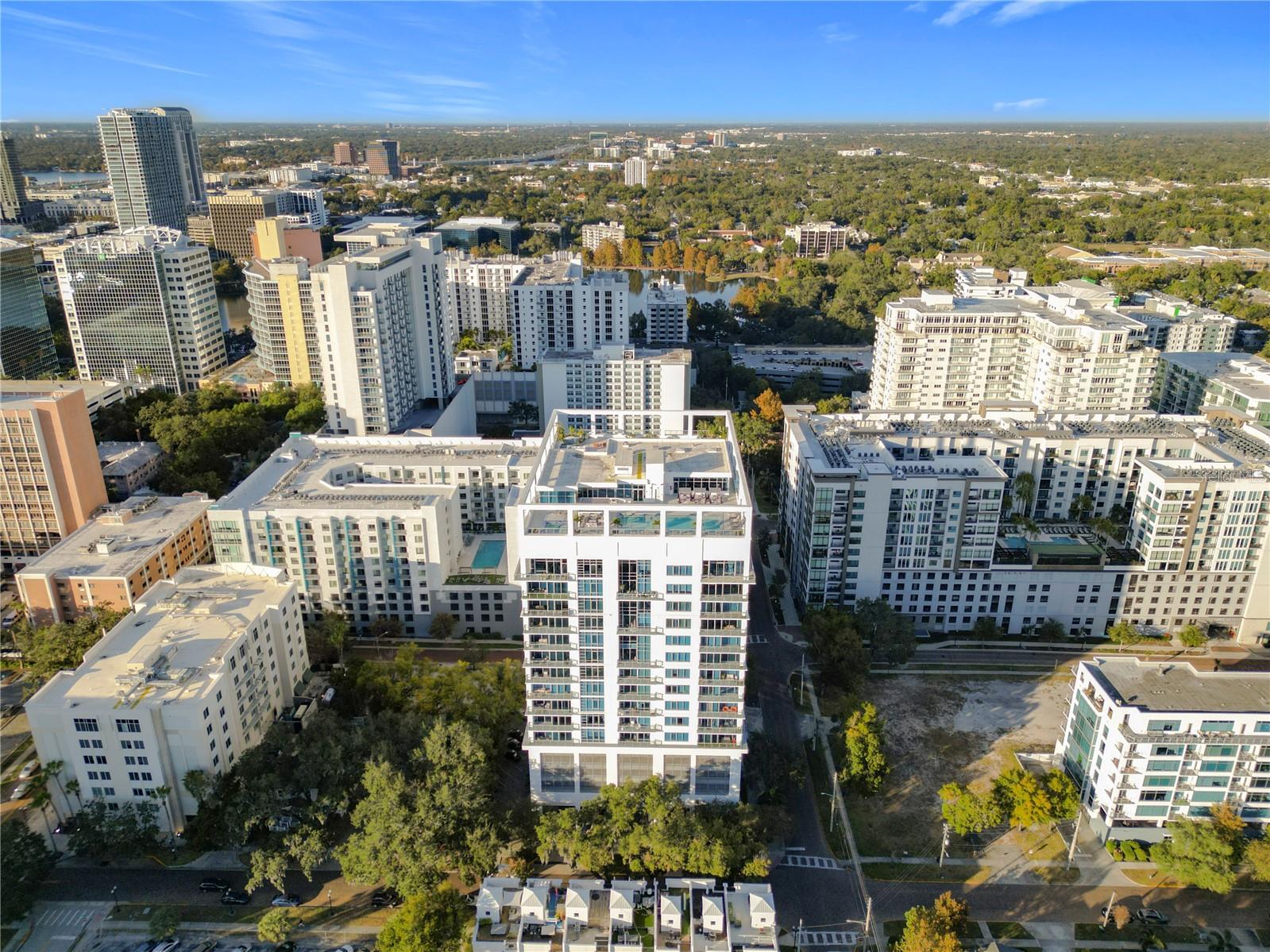 Image 43 of 44 For 260 Osceola Avenue 1611