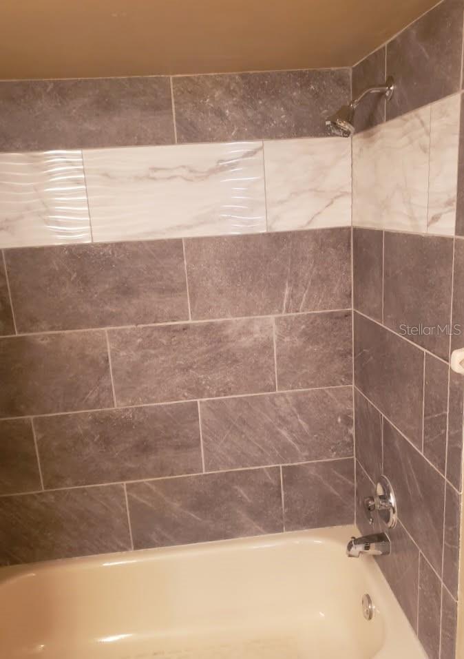 Image 20 of 34 For 1808 Northlake Drive 1808