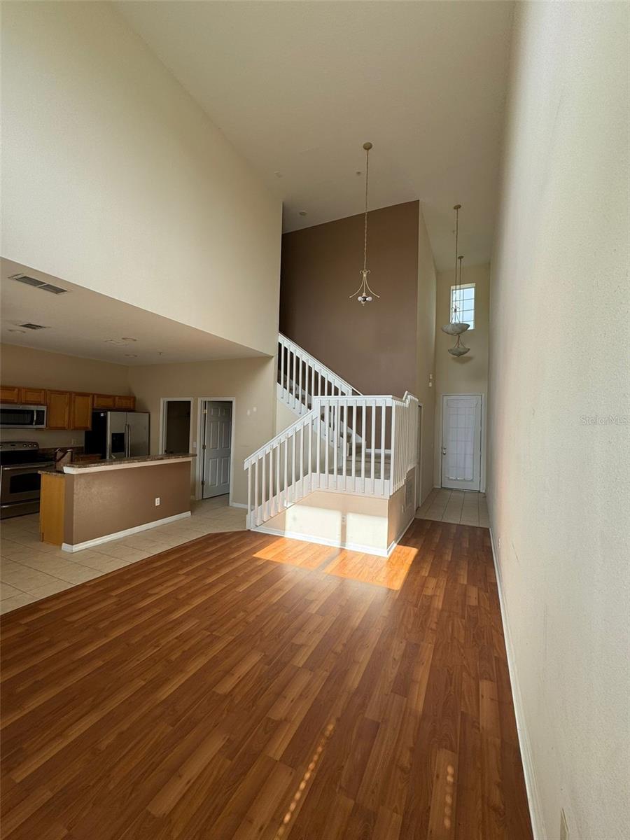 Image 3 of 20 For 6024 Chapledale Drive