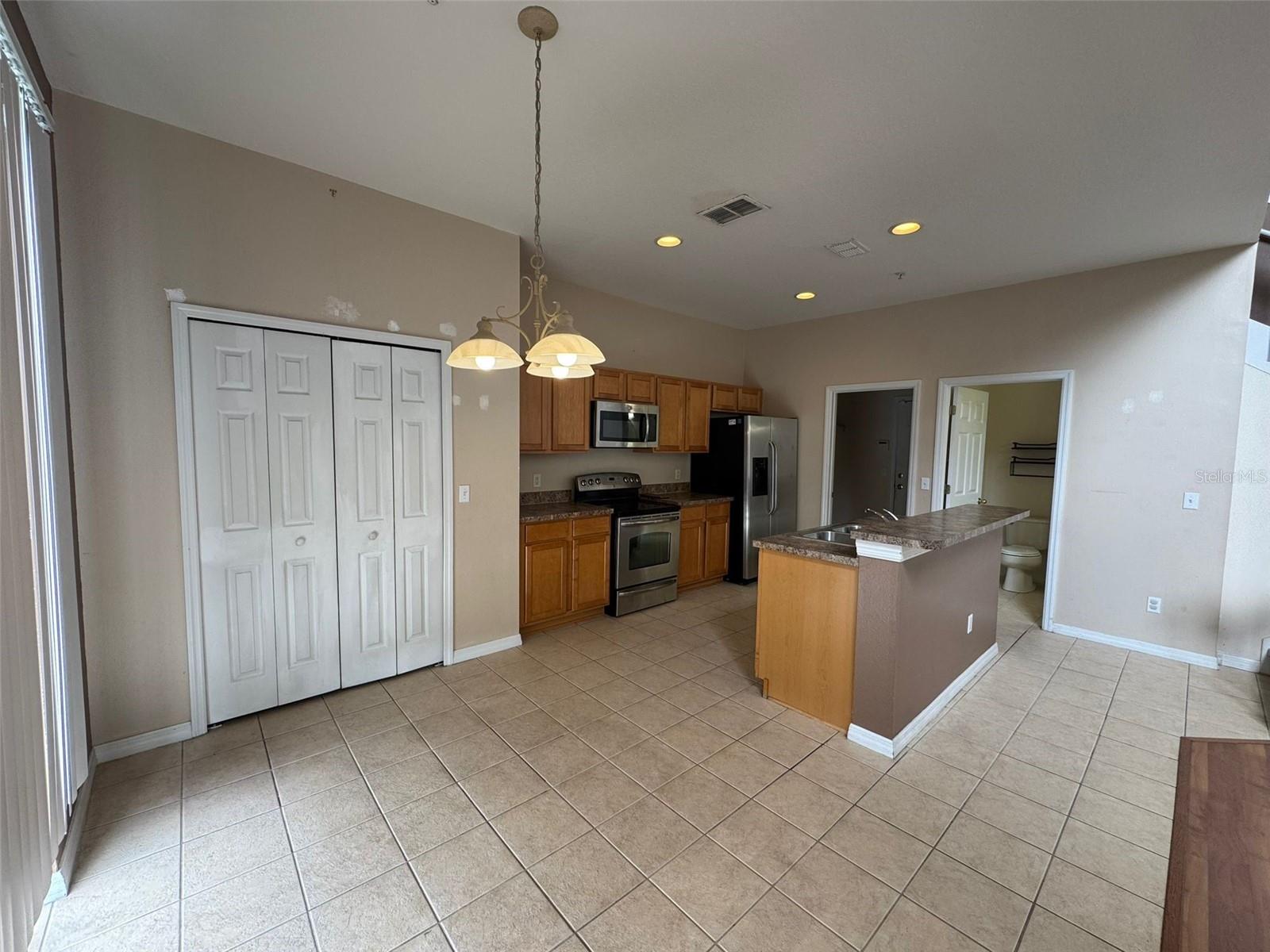 Image 6 of 20 For 6024 Chapledale Drive