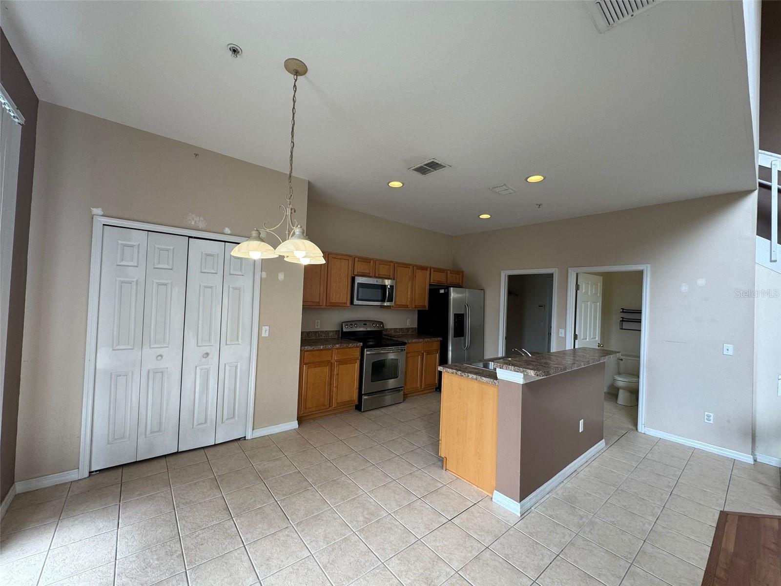 Image 8 of 20 For 6024 Chapledale Drive