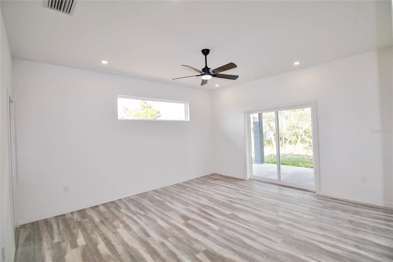 Image 14 of 30 For 3330 Albatross Avenue