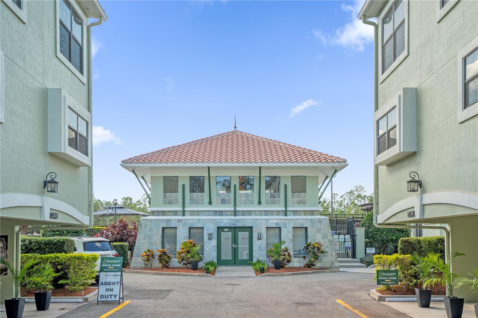Image 8 of 19 For 14513 Damai Lane