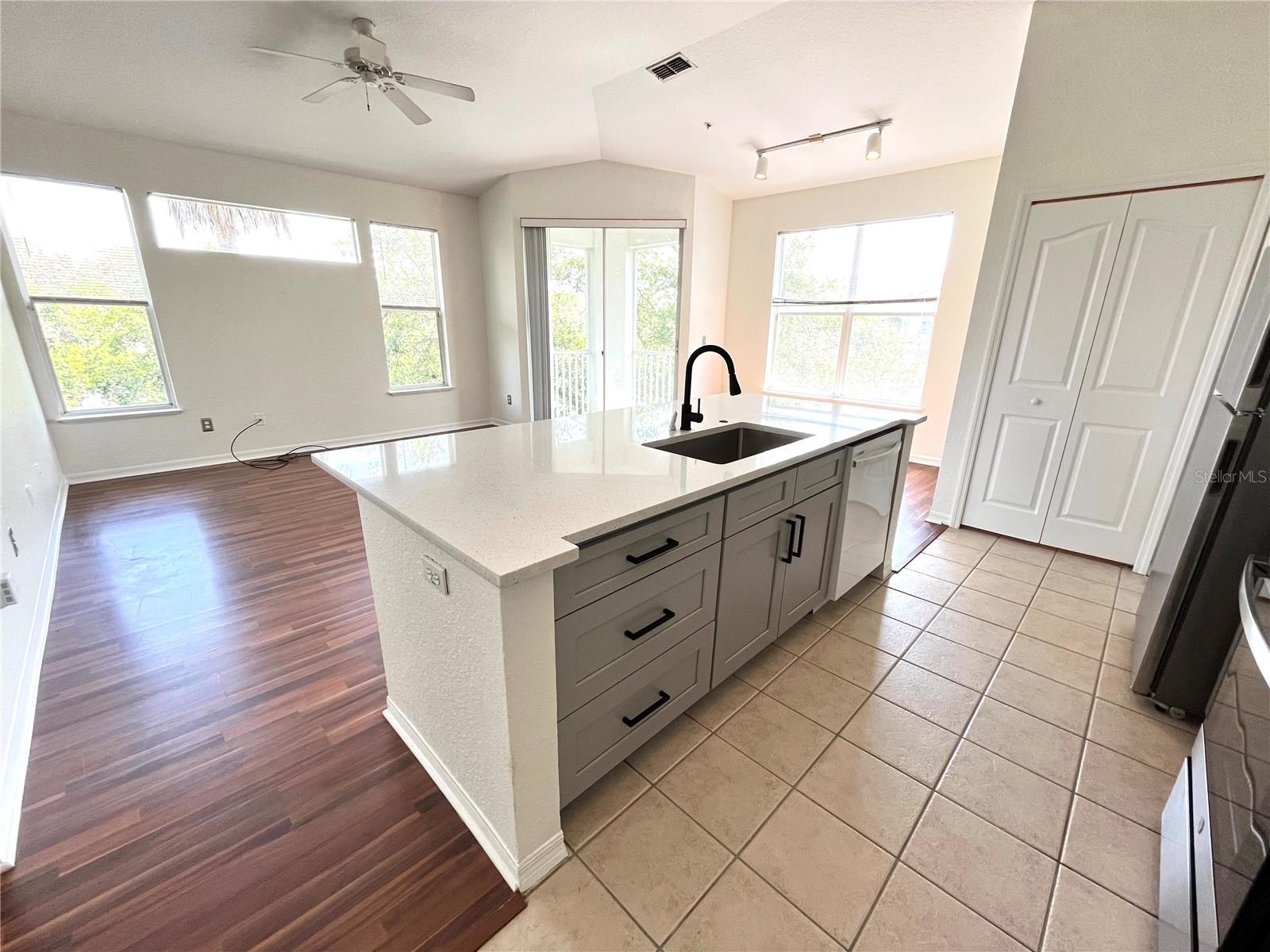 Image 2 of 47 For 2718 Maitland Crossing Way 307