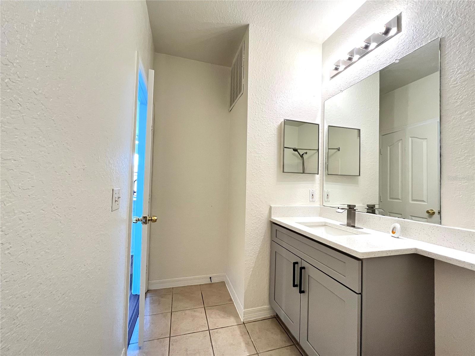 Image 21 of 47 For 2718 Maitland Crossing Way 307