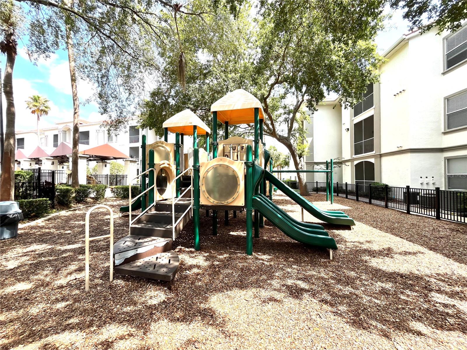 Image 33 of 47 For 2718 Maitland Crossing Way 307