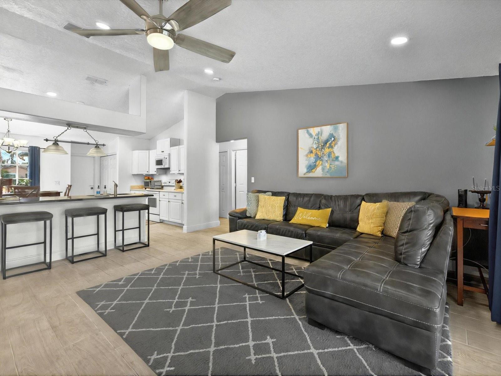 Image 10 of 30 For 703 Sunridge Woods Boulevard