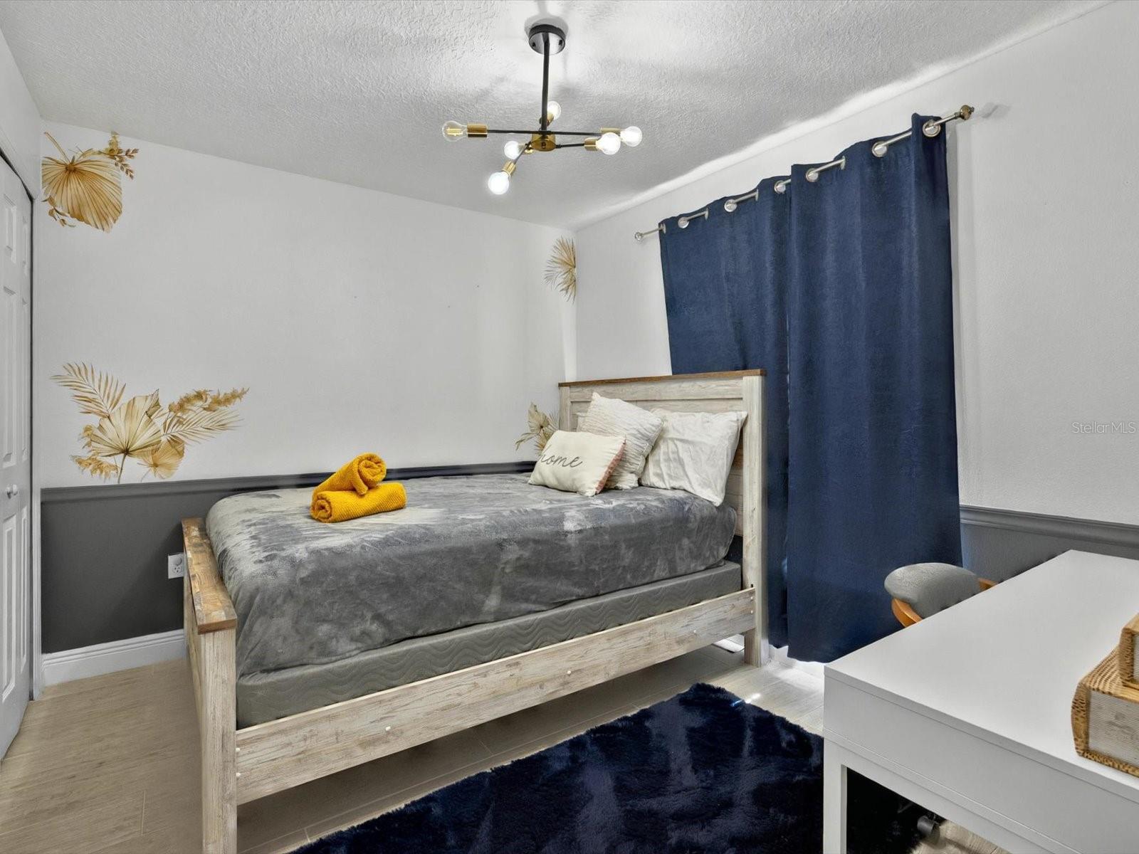 Image 13 of 30 For 703 Sunridge Woods Boulevard