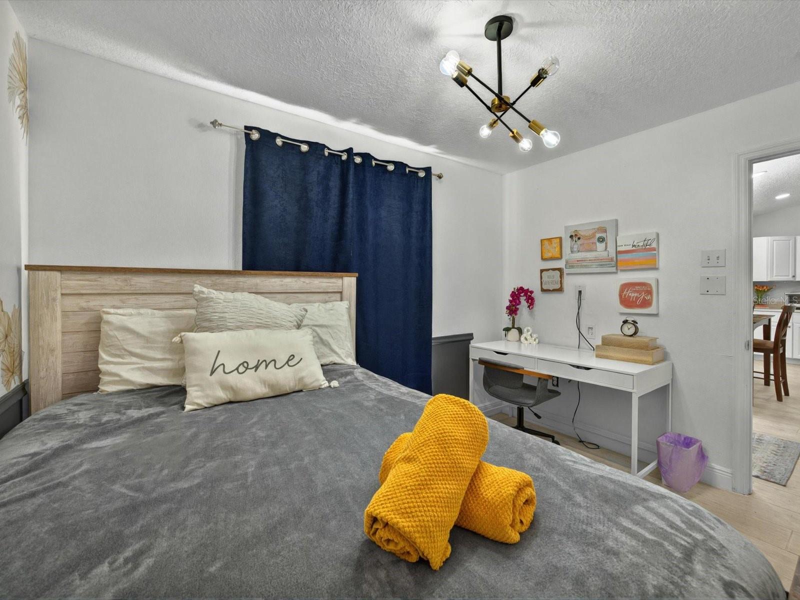 Image 14 of 30 For 703 Sunridge Woods Boulevard