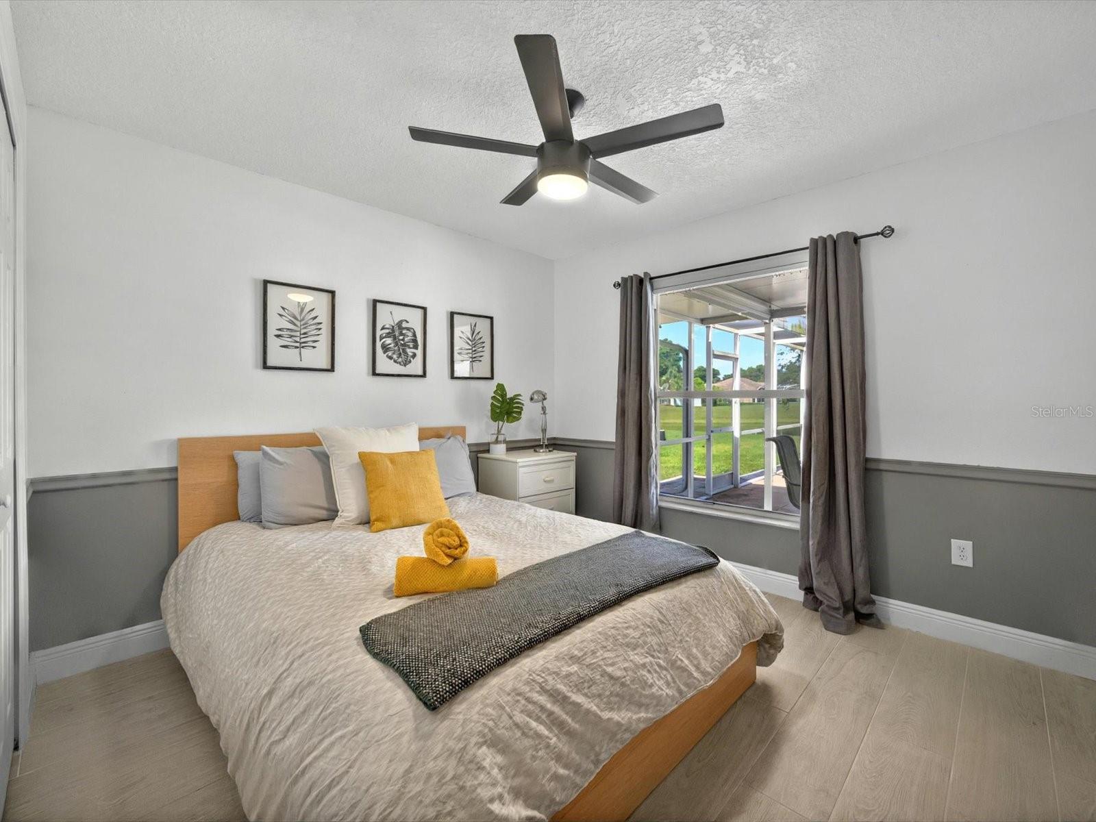 Image 17 of 30 For 703 Sunridge Woods Boulevard