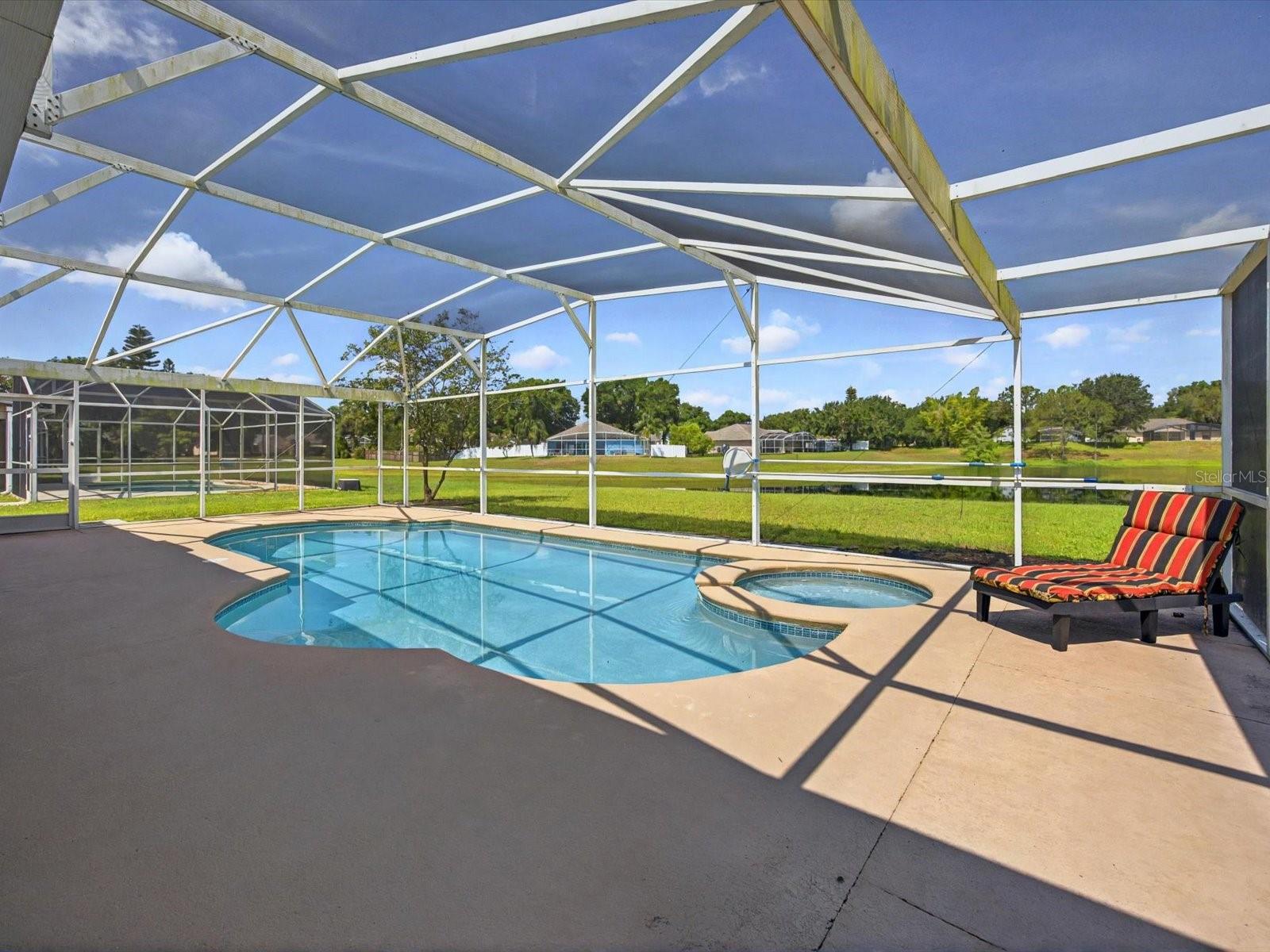Image 22 of 30 For 703 Sunridge Woods Boulevard