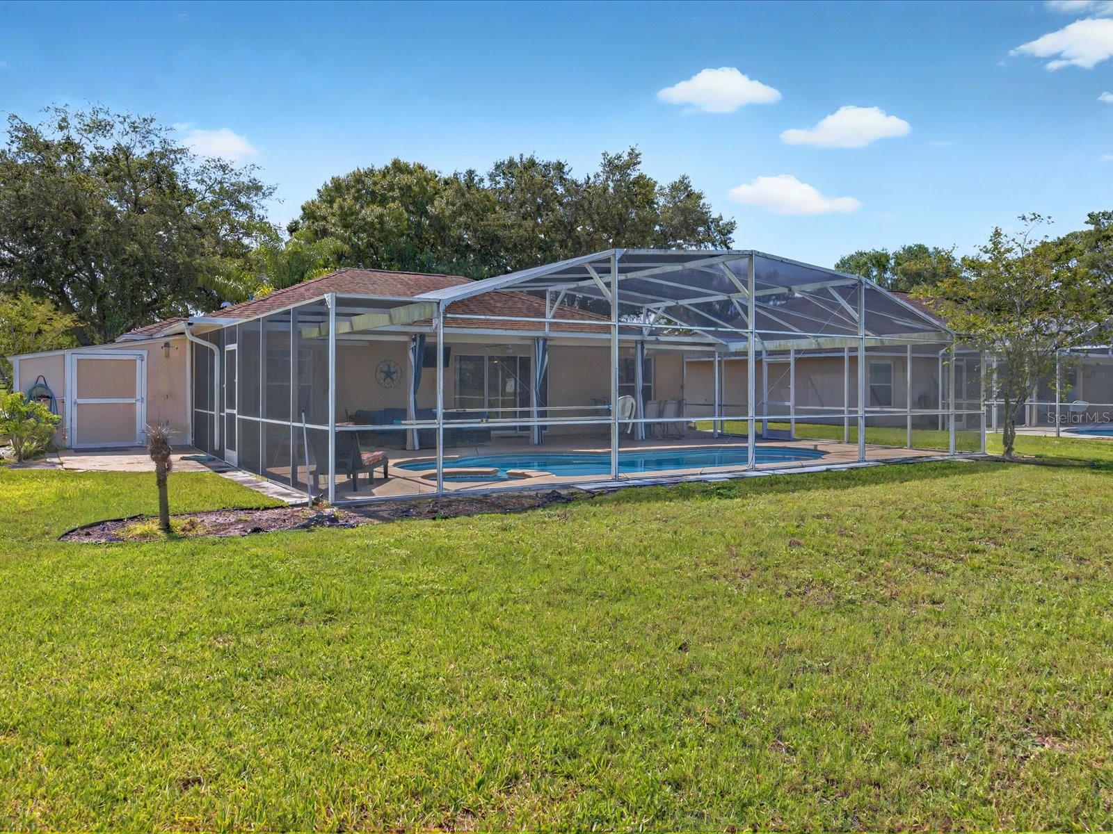 Image 26 of 30 For 703 Sunridge Woods Boulevard