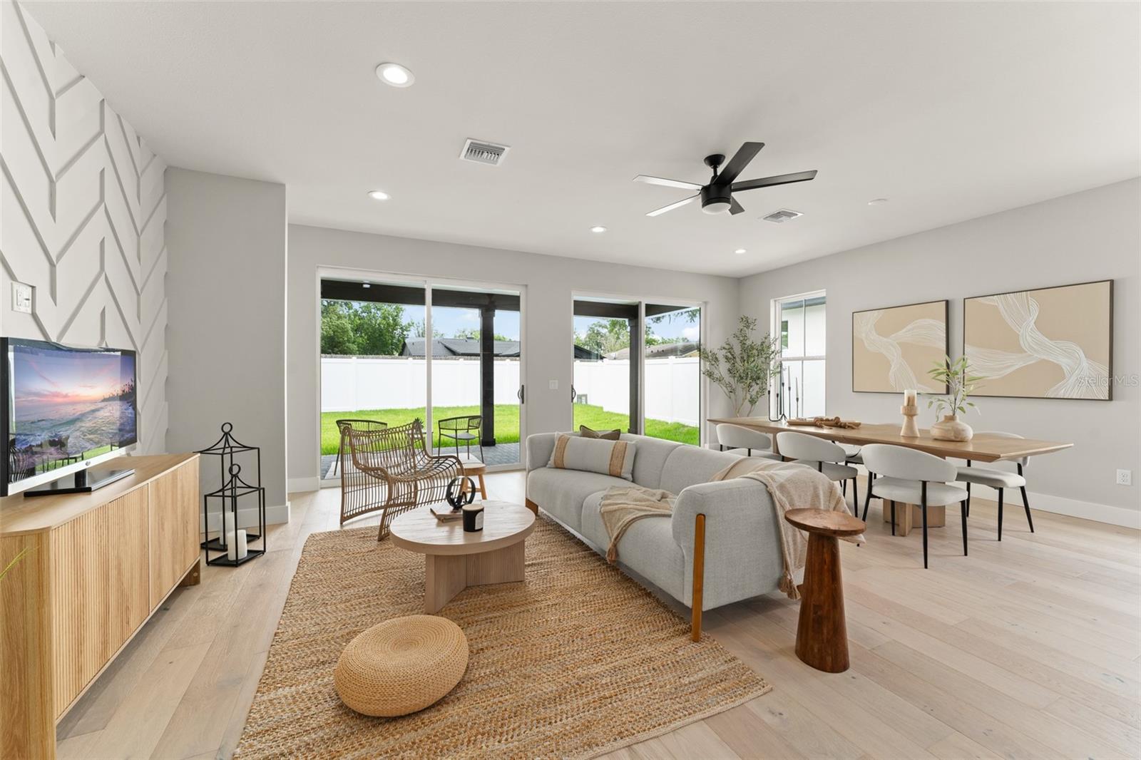 Image 19 of 70 For 1113 Naples Drive