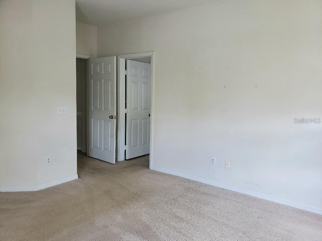 Image 10 of 20 For 3751 Conroy Road 2327