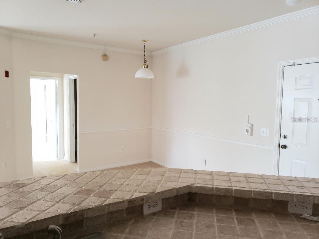 Image 4 of 20 For 3751 Conroy Road 2327