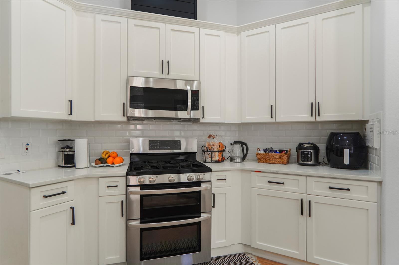 Image 16 of 45 For 2884 Majestic Isle Drive