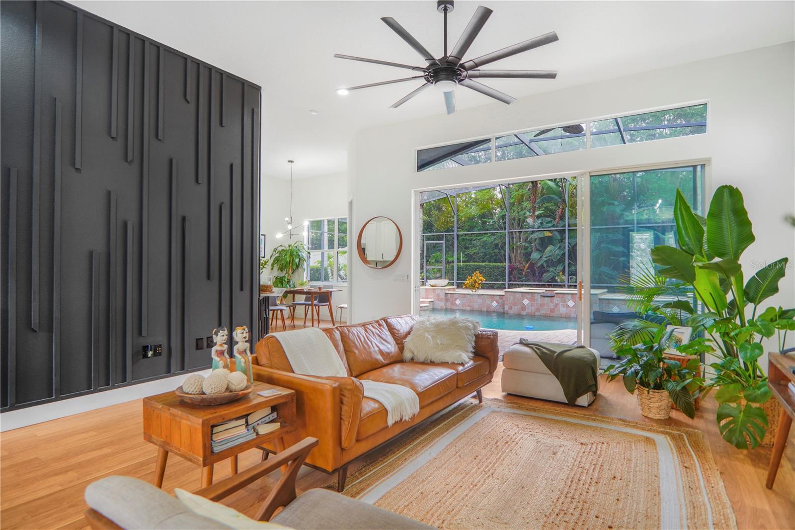 Image 4 of 45 For 2884 Majestic Isle Drive
