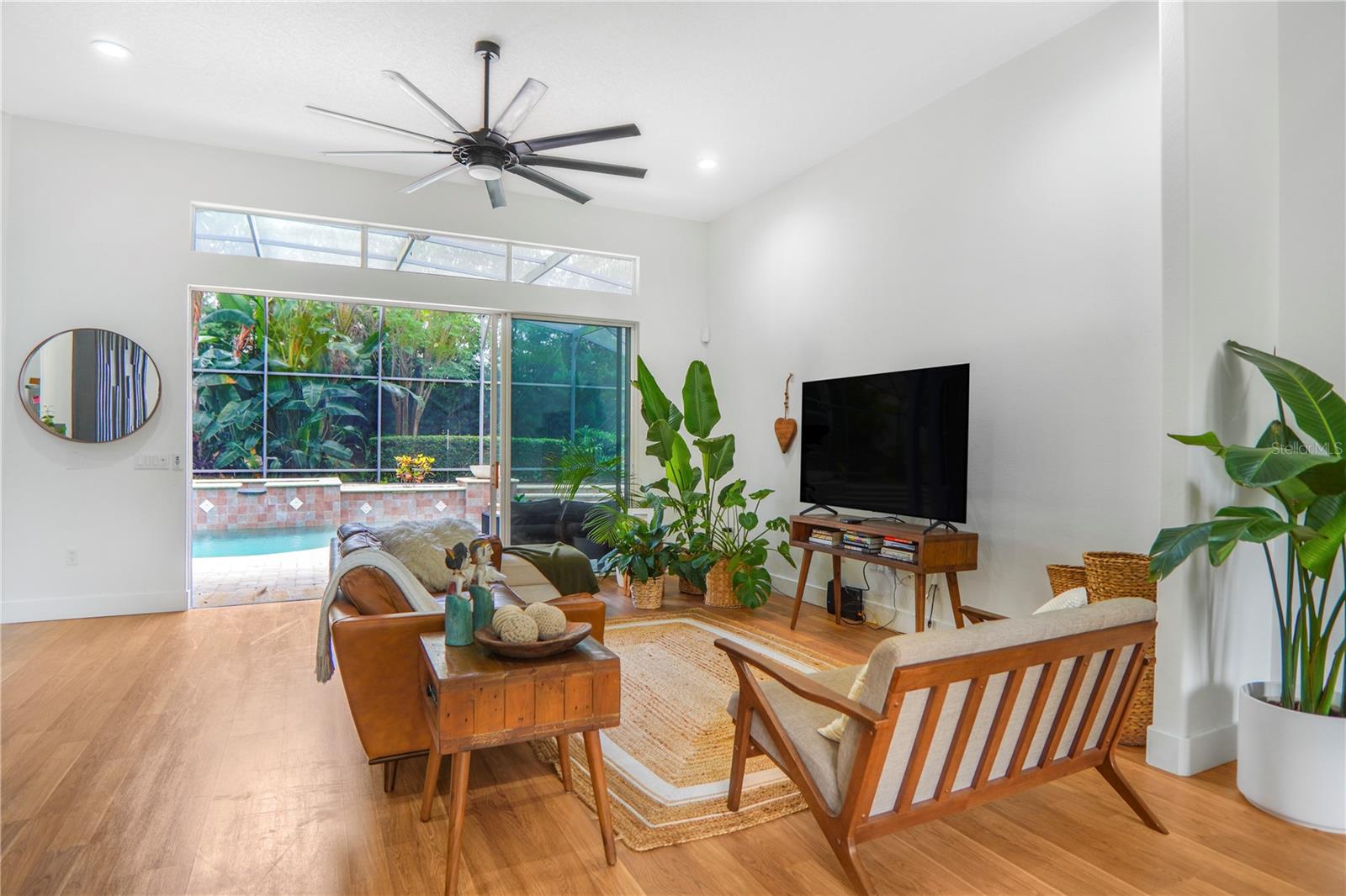 Image 7 of 45 For 2884 Majestic Isle Drive