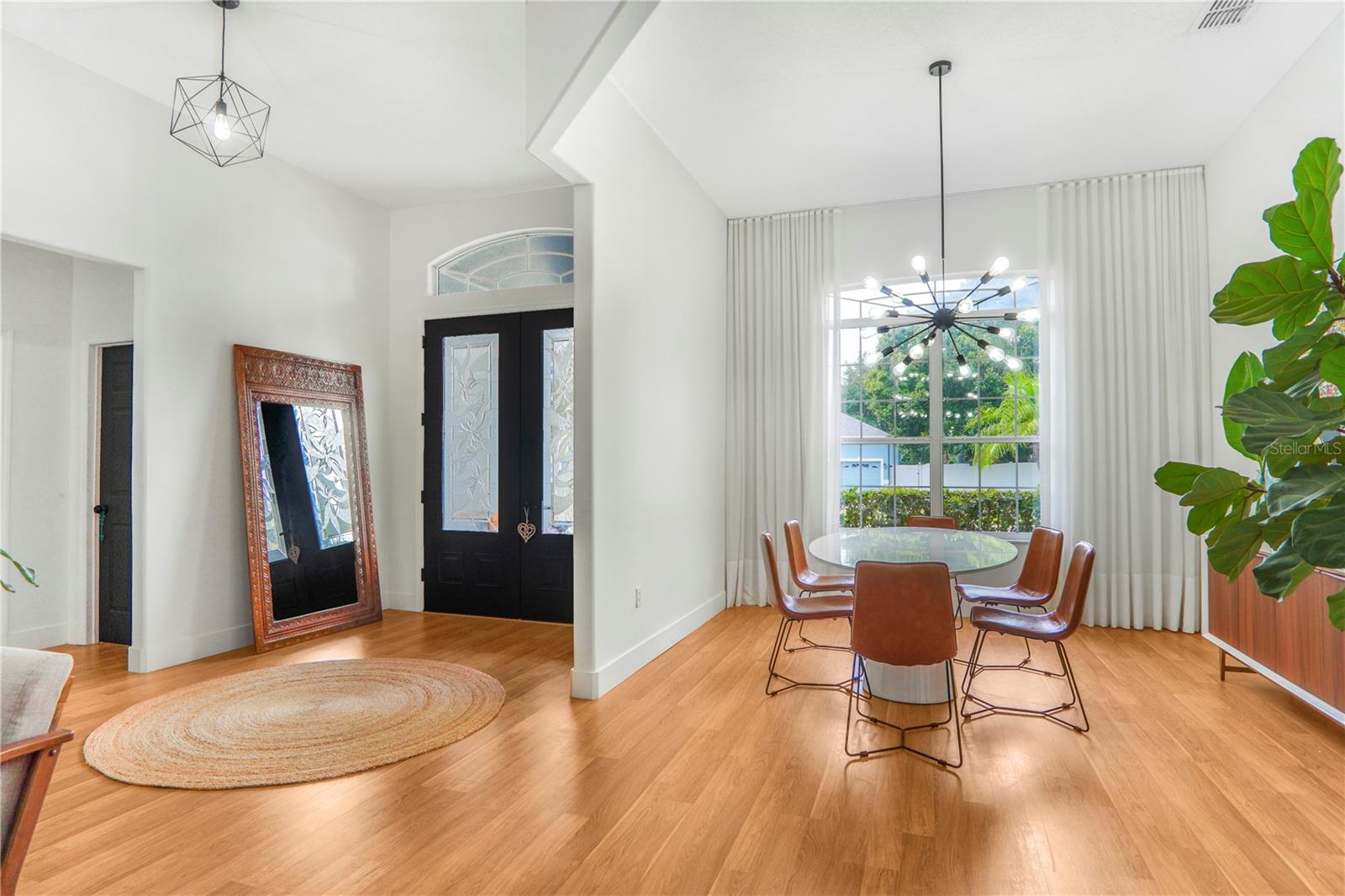 Image 9 of 45 For 2884 Majestic Isle Drive