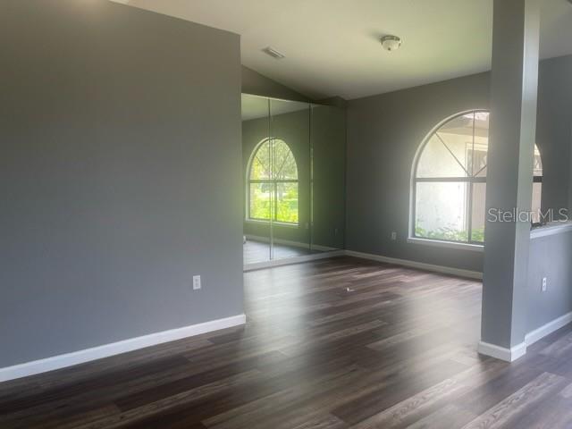 Image 3 of 12 For 108 Greentree Lane