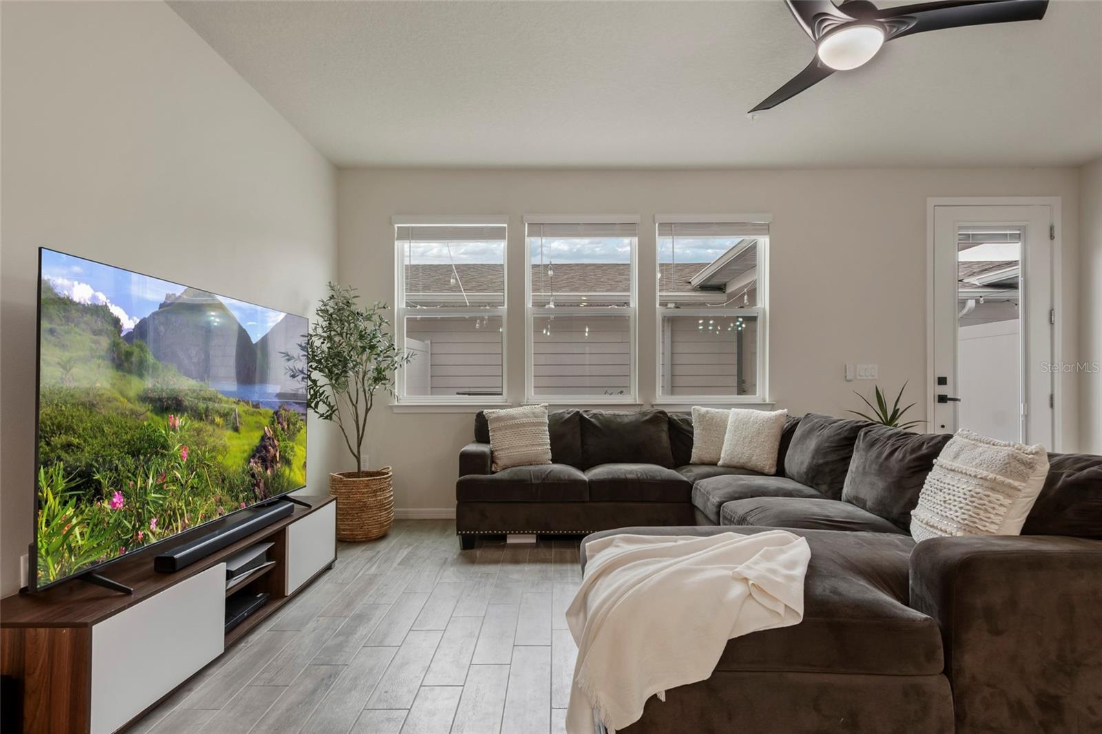 Image 20 of 62 For 14390 Orchid Island Drive