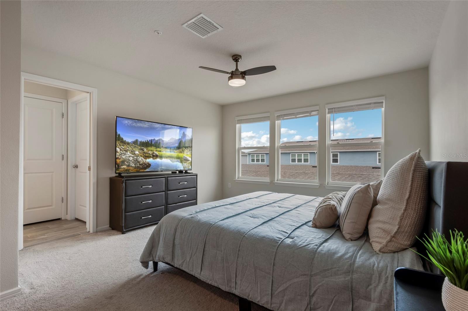 Image 33 of 62 For 14390 Orchid Island Drive