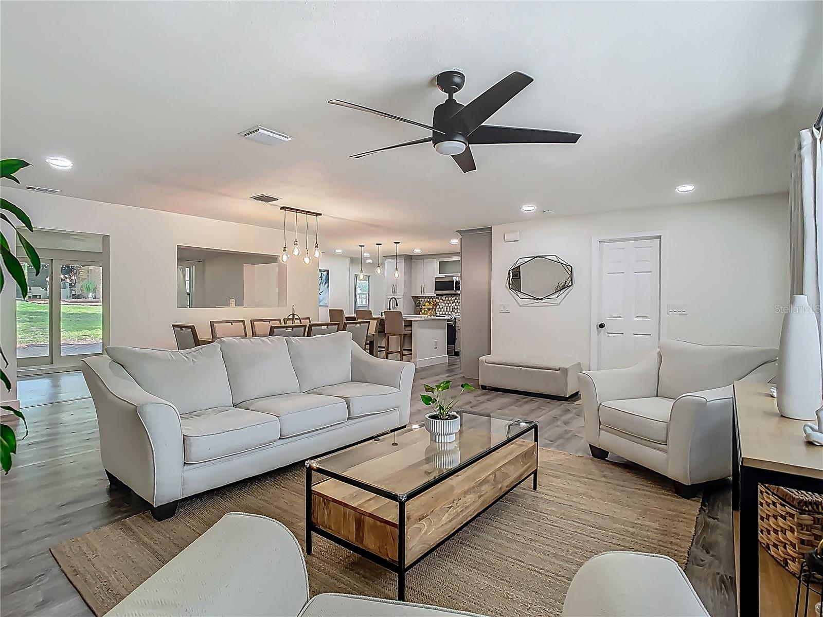 Image 11 of 71 For 3325 Horseshoe Drive