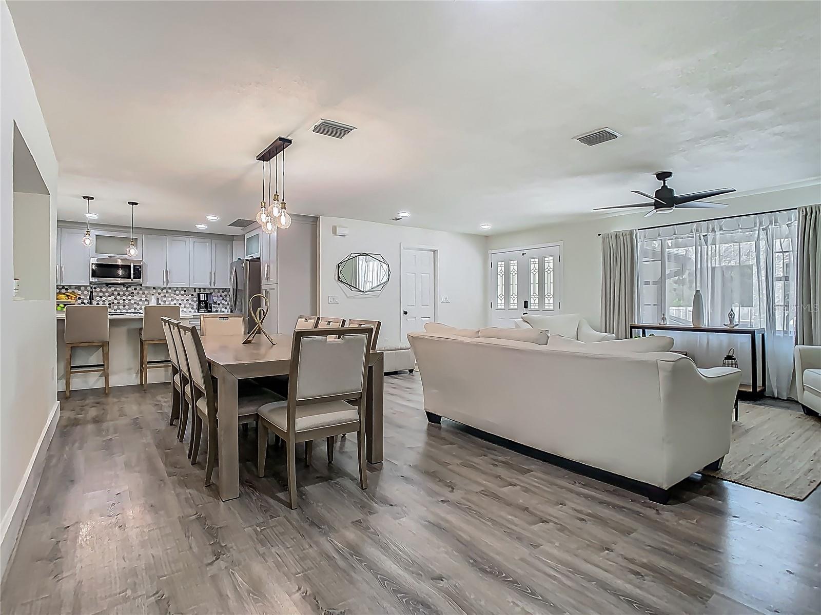 Image 12 of 71 For 3325 Horseshoe Drive