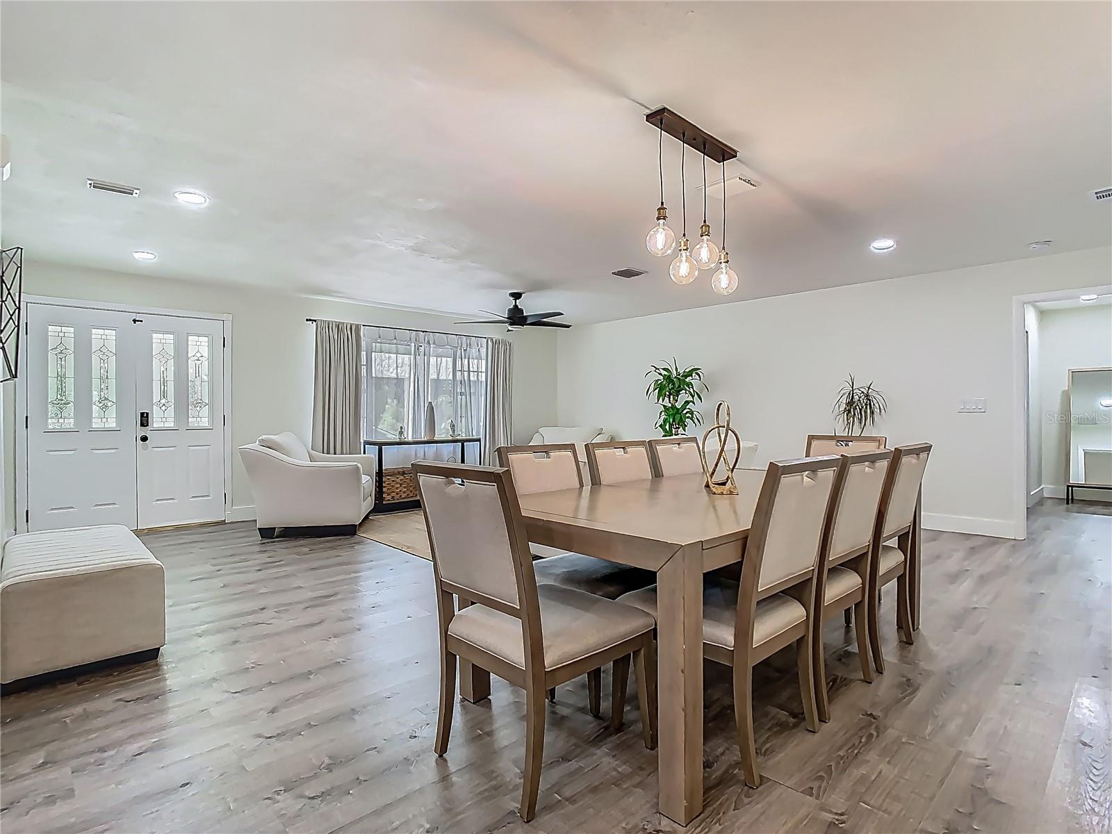 Image 13 of 71 For 3325 Horseshoe Drive