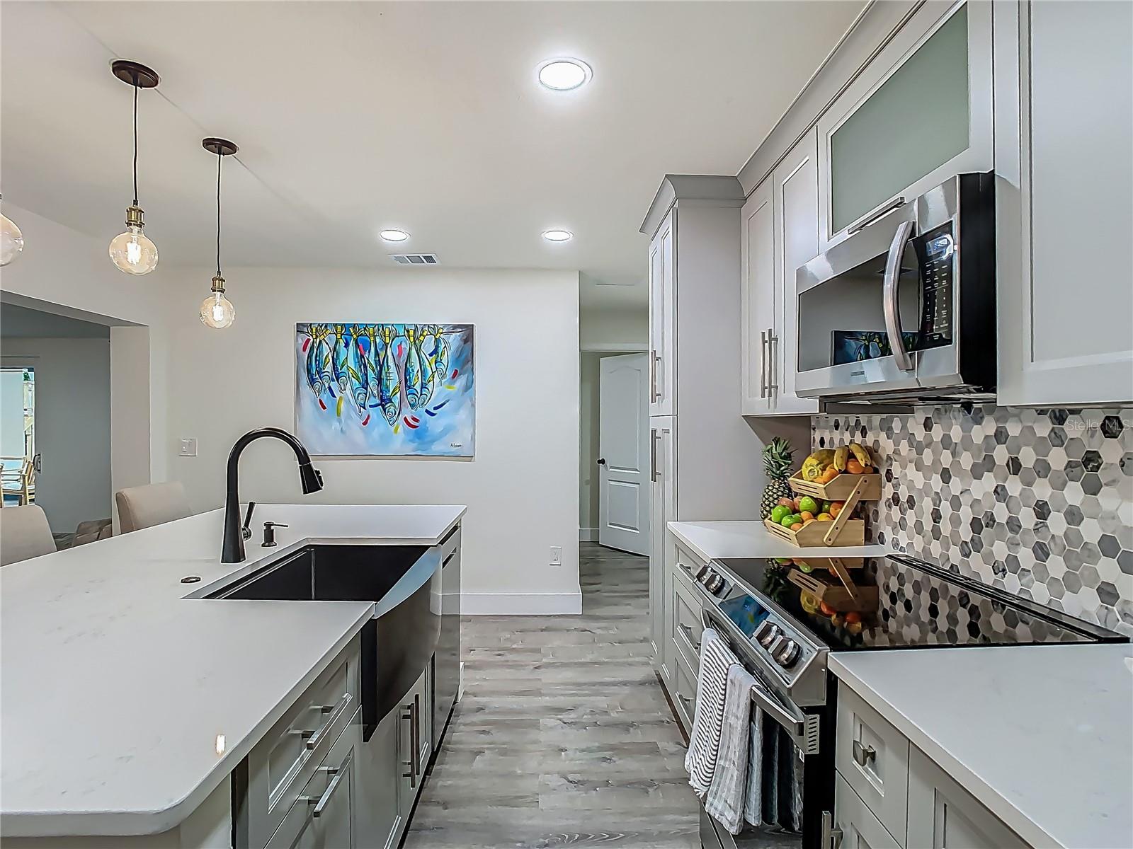 Image 17 of 71 For 3325 Horseshoe Drive